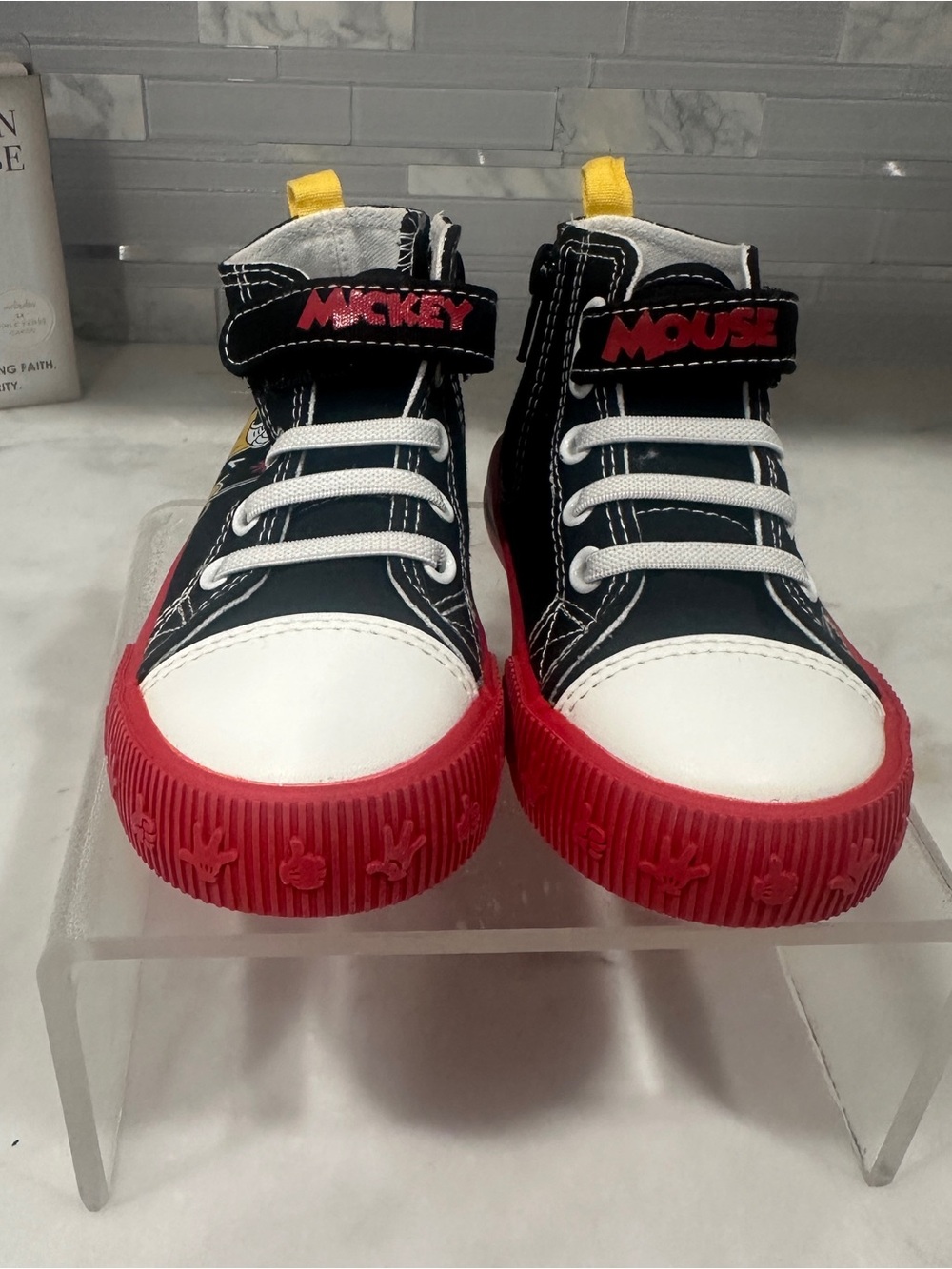 NWOT Disney Junior Mickey Mouse & Pluto High-Top Sneakers Toddler Size 8